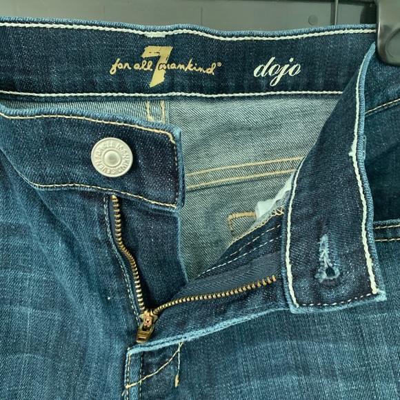 Women’s Jeans - Picture 4 of 5